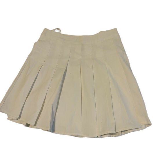 Shein Women's Mini Pleated Skirt White - Medium US Size 6 Good Condition - Picture 1 of 3